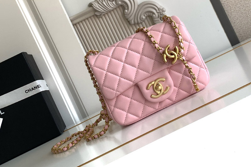 CC Mini Flap Bag in Pink Leather