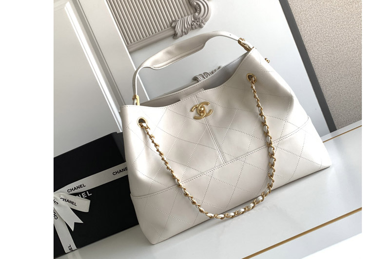 CC AS5657 Shopping Bag in White Leather