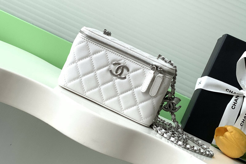 CC Long Vanity With Chain in White Leather