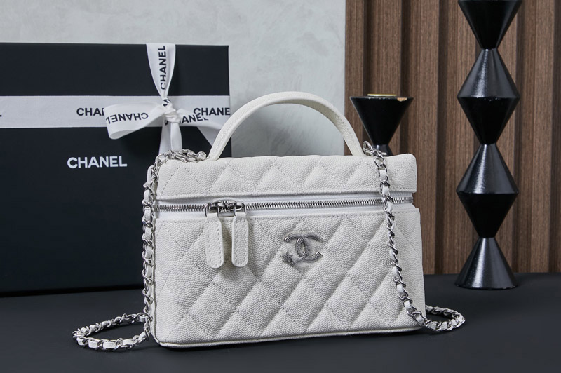 CC AP4854 Vanity With Chain in White Leather