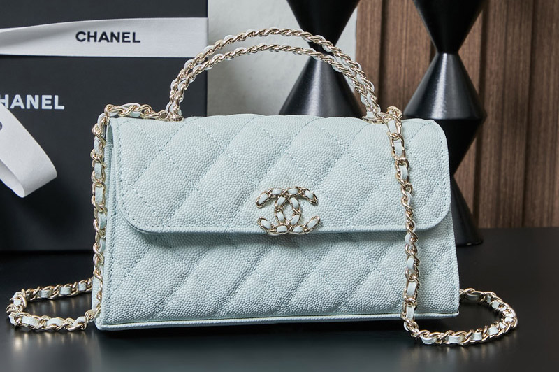 CC Clutch With Chain in Blue Leather