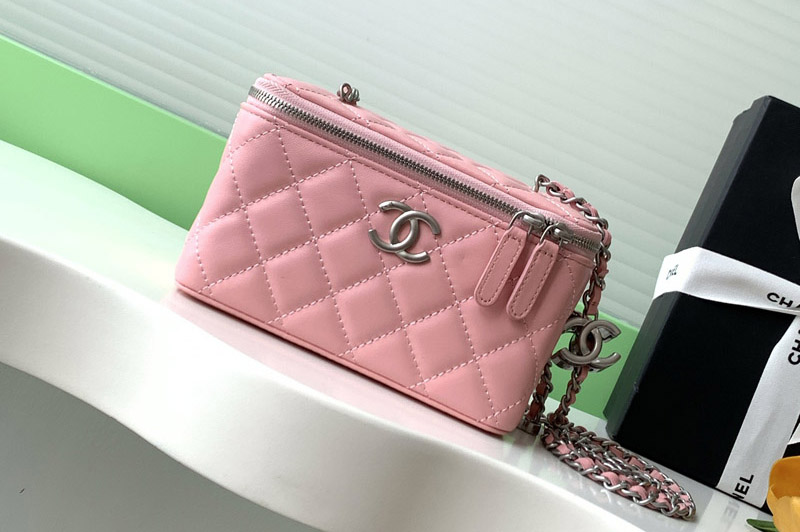 CC Long Vanity With Chain in Pink Leather