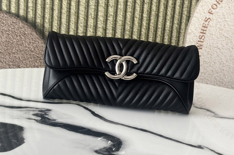CC Clutch Bag in Black Leather