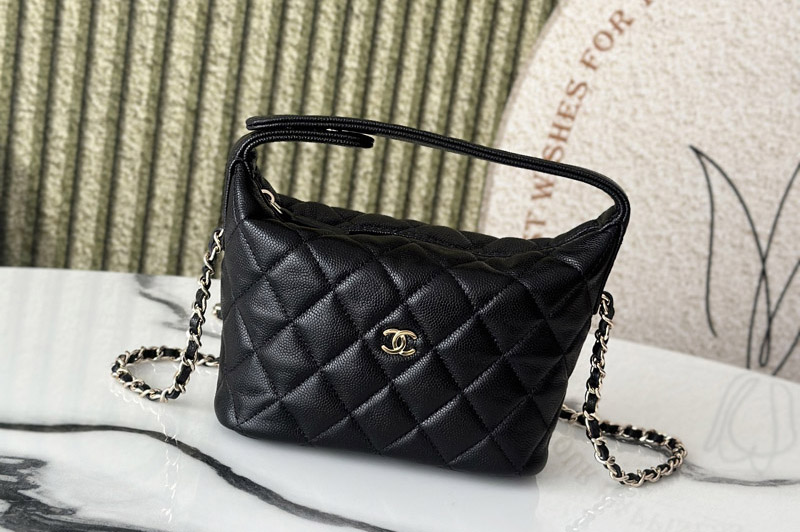 CC AP4747 Clutch With Chain in Black Leather