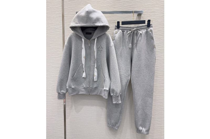 Louis Vuitton Suits