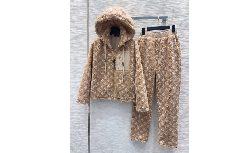 Louis Vuitton Suits