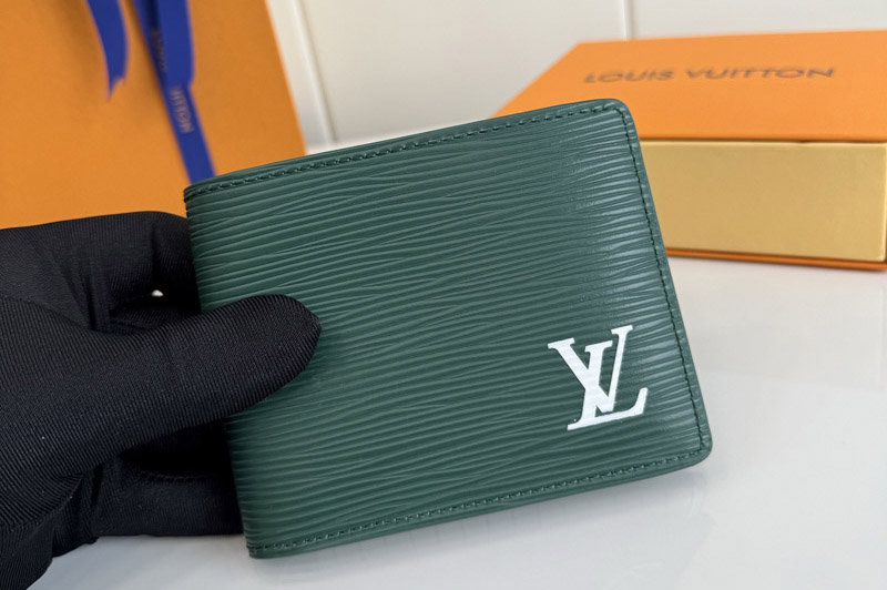 Louis Vuitton M25801 LV Multiple Wallet in Green