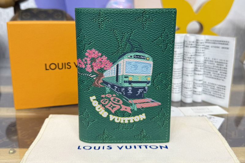 Louis Vuitton M26293 LV Passport Cover