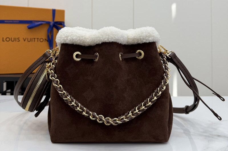Louis Vuitton M26684 LV Bella handbag