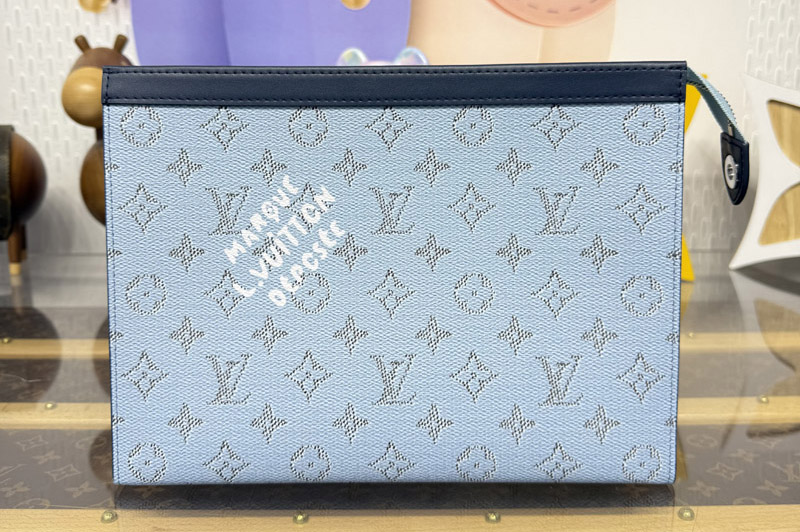Louis Vuitton M61692 LV Pochette Voyage MM Bag