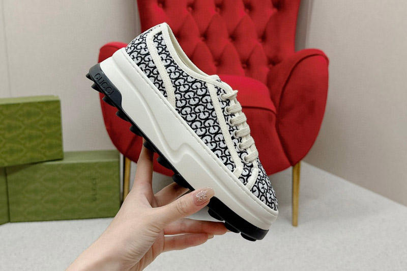 Gucci Sneaker and Shoe(Women and Men)