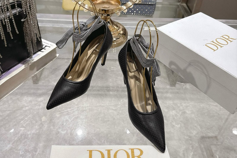 Dior High-Heeled Pumps and Shoe