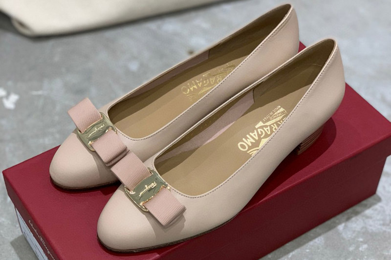 Ferragamo Pumps and Shoe