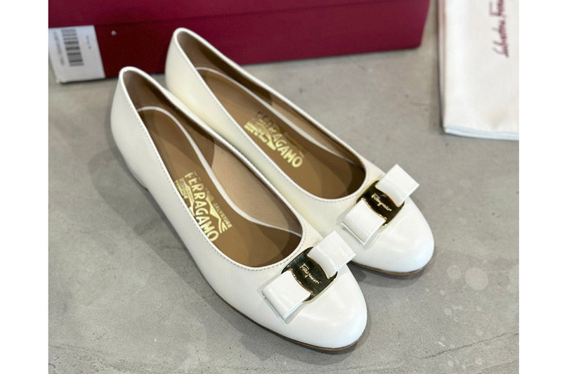 Ferragamo Pumps and Shoe