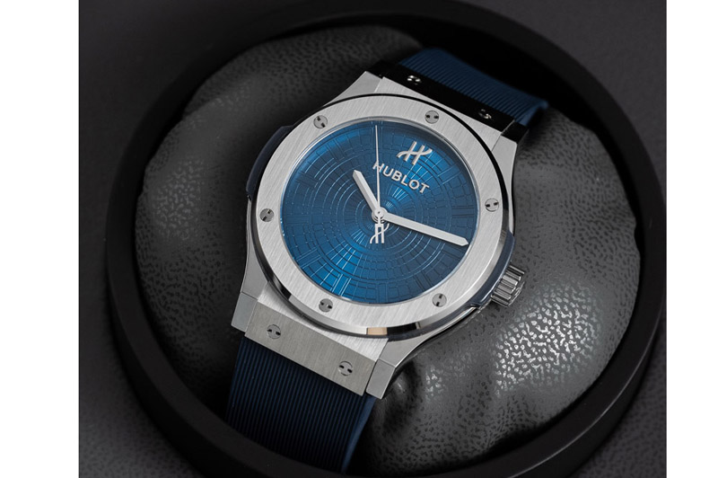 Hublot Classic Fusion 42mm Titanium JJZF 1:1 V2 Best Edition Blue Textured Dial On Blue Rubber Strap Asian SW300